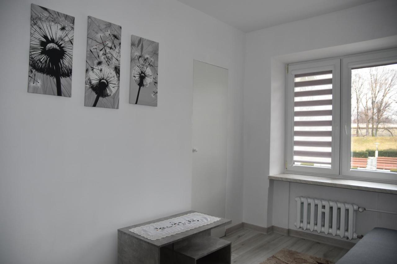 Apartament Nad Fontanna เชชูฟ ภายนอก รูปภาพ